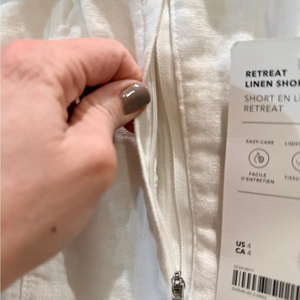 White Linen Athleta Retreat Shorts NWT size 4. - Picture 3 of 9